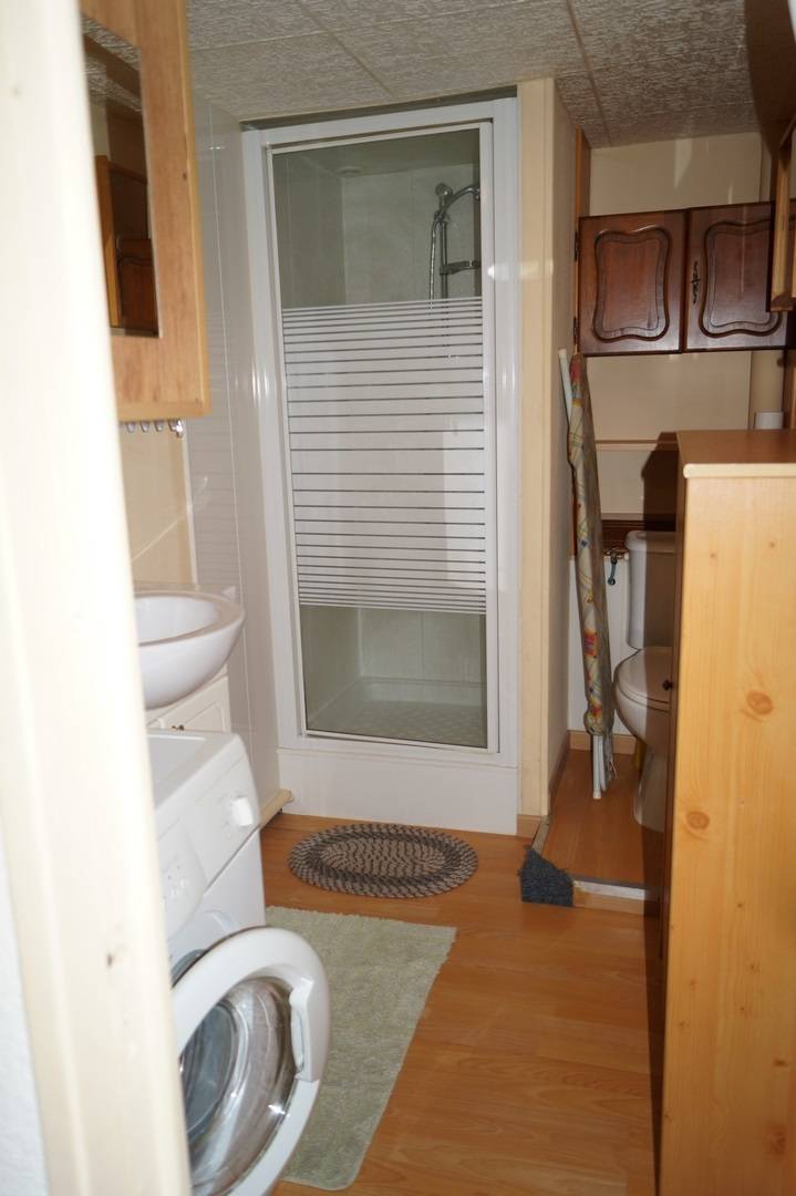 Appartement-1-piece-salle-de-bain